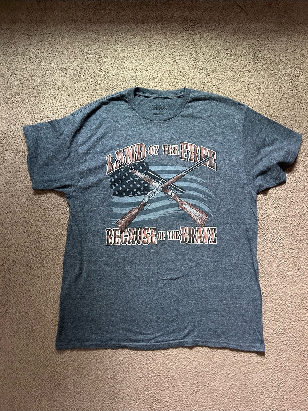 Men’s Land of the Free Because of the Brave Short Sleeve Tshirt Size Large Gray